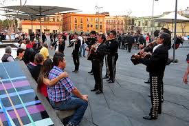 TOUR DE MARIACHIS